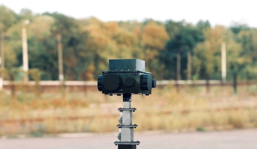 СЕРП-ВС предназначено для подавление каналов управления БПЛА и нарушает работу бортового приемника сигналов навигационных спутниковых систем / Вектор