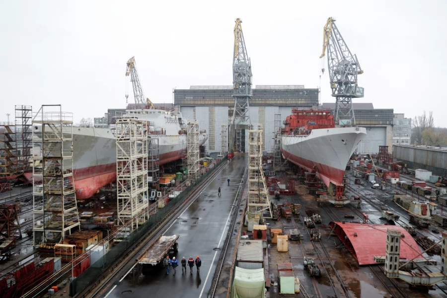 Строящиеся фрегаты на Прибалтийском судостроительном заводе Янтарь. 2019 год. Фото: Михаил Голенков, РИА Новости