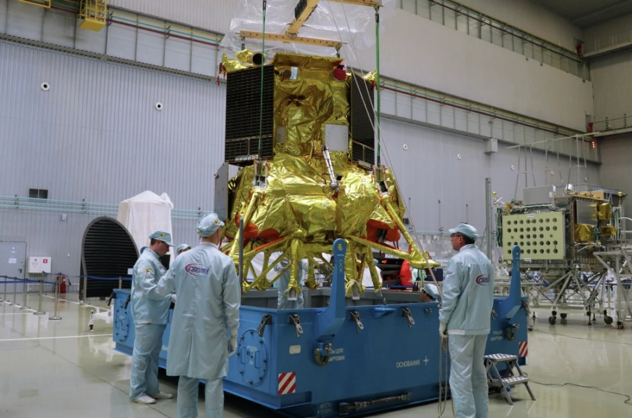 В июле 2023 г. автоматическую станцию Луна-25 доставили на космодром Восточный. Источник: пресс-служба Роскосмоса / РКК «Энергия»