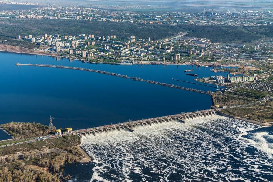 Волга куйбышевское водохранилище. Куйбышевское водохранилище ульяновск. Волжская гэс жигулевск. Волжский каскад гэс на карте. Куйбышевское водохранилище жигулевское море.