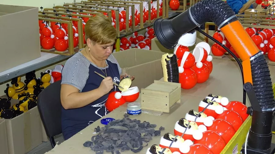 Фото: Котовские неваляшки