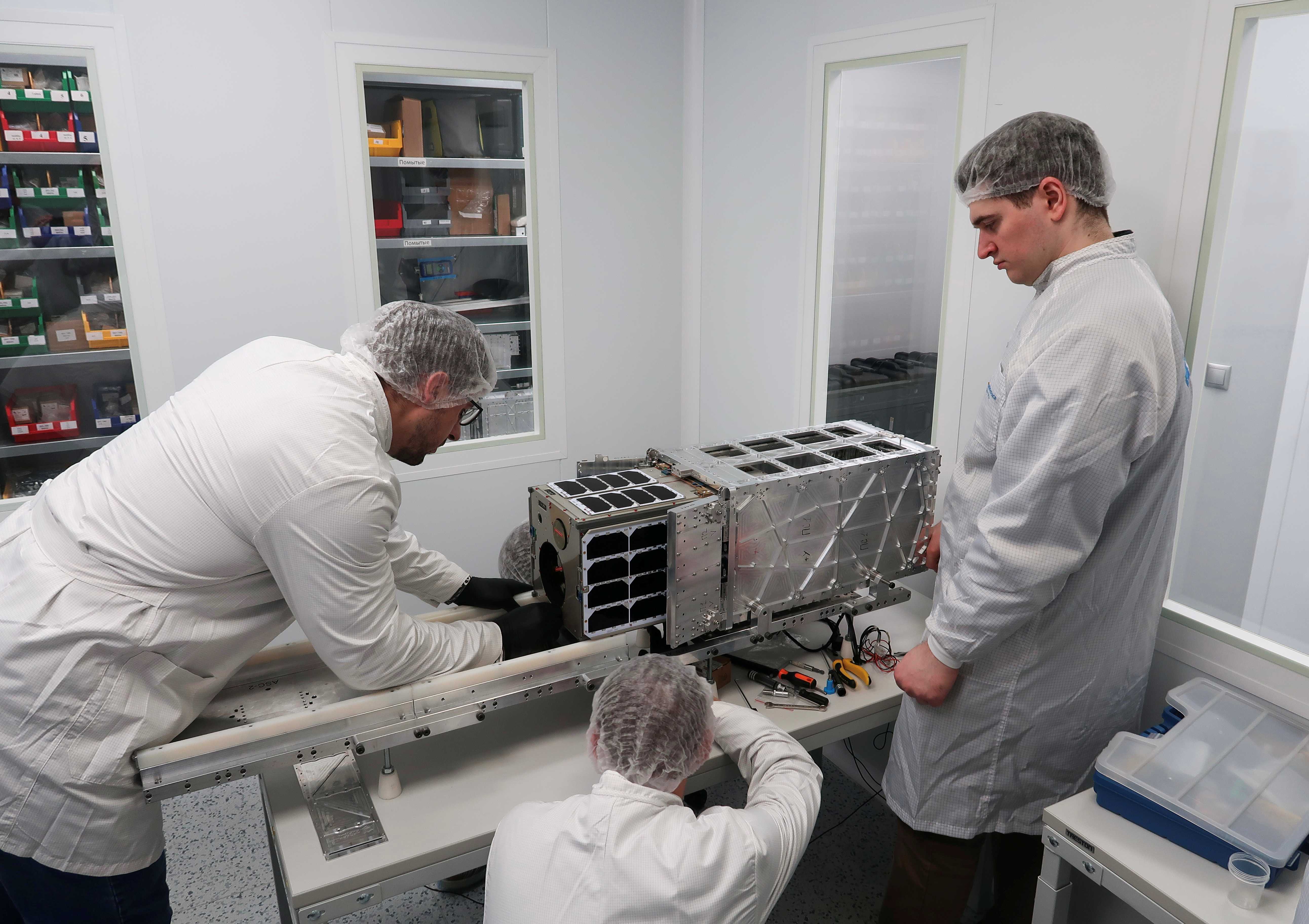 Спутник «Лобачевский» на платформе компании «Геоскан» подготовили к запуску на орбиту