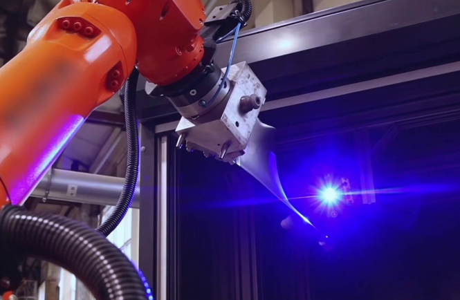 На ОДК-Сатурн запустили роботизированный комплекс для адаптивной шлифовки крупногабаритных лопаток ГТД